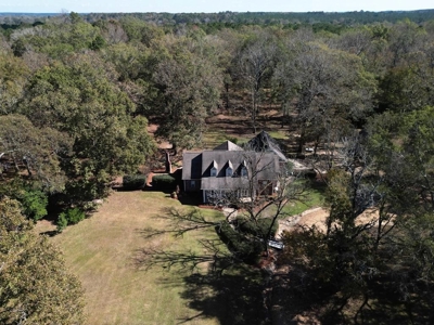 Executive Home in North Pike School District, Pike Co., MS - image 44