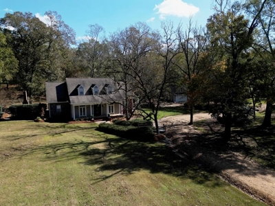 Executive Home in North Pike School District, Pike Co., MS - image 45