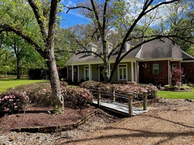 Executive Home in North Pike School District, Pike Co., MS - image 1