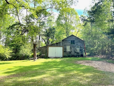 Executive Home in North Pike School District, Pike Co., MS - image 39