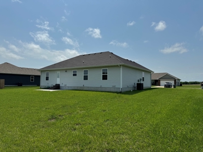 Home for sale in Bolivar, Mo - image 4