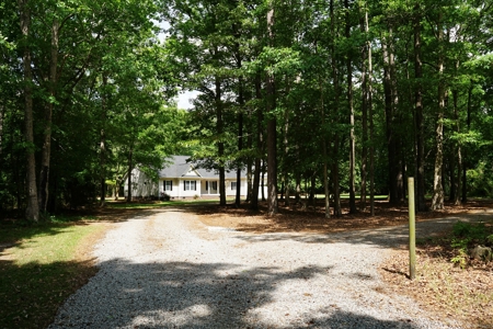 Country Home For Sale Acreage Grimesland NC Pitt County - image 20
