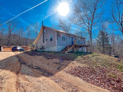 2 Bedroom Country Home On 2 Acres - image 5