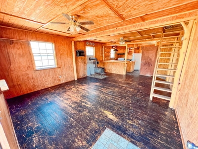 2 Bedroom Country Home On 2 Acres - image 6