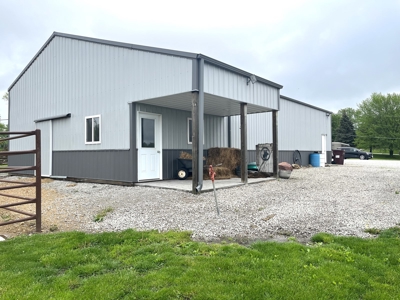 Lucas County Iowa In Town Acreage For Sale - image 34