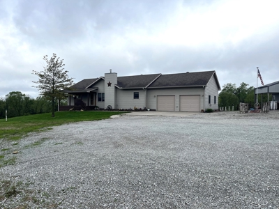Lucas County Iowa In Town Acreage For Sale - image 2