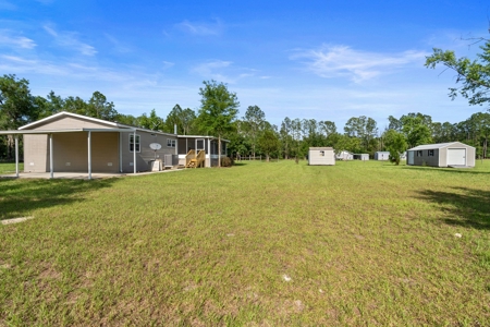 3 Bed 2 Bath Mobile Home On Almost 4.5 Acres - image 1