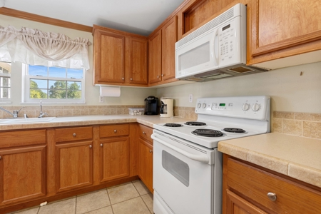 3 Bed 2 Bath Mobile Home On Almost 4.5 Acres - image 19
