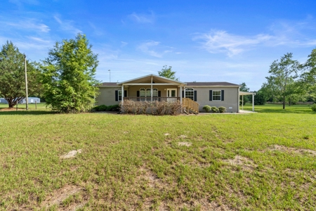 3 Bed 2 Bath Mobile Home On Almost 4.5 Acres - image 2