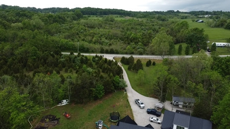 Kentucky Country Home With Land - image 20