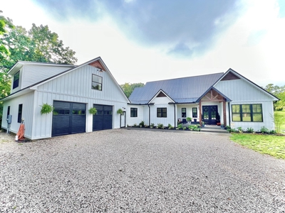 Kentucky Country Home With Land - image 36