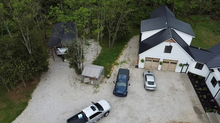 Kentucky Country Home With Land - image 4