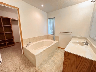 El Dorado Springs Missouri Country Home For Sale - image 23