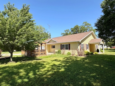 El Dorado Springs Missouri Country Home For Sale - image 3