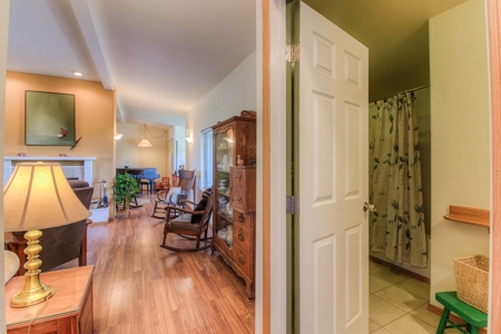 Harmony Hill Country Home on Acreage - image 4