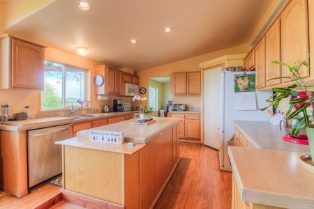 Harmony Hill Country Home on Acreage - image 16