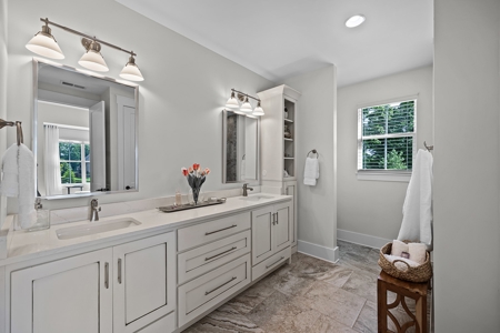 TN Lakeview Custom Home w/Upscale Cabinets & Veranda - image 21