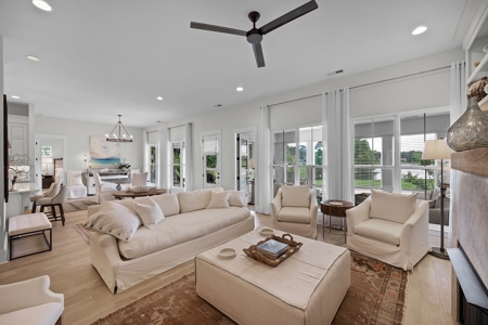 TN Lakeview Custom Home w/Upscale Cabinets & Veranda - image 10