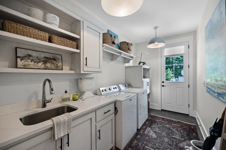 TN Lakeview Custom Home w/Upscale Cabinets & Veranda - image 16