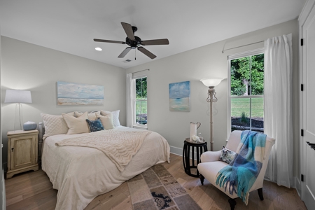 TN Lakeview Custom Home w/Upscale Cabinets & Veranda - image 29