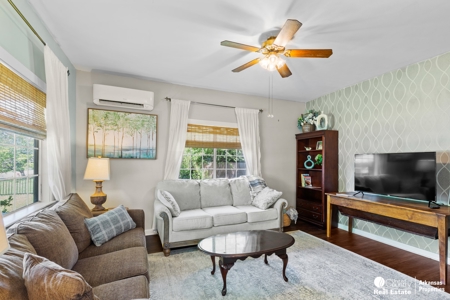 Victorian Home for Sale in Arkansas - image 2