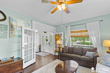 Victorian Home for Sale in Arkansas - image 3