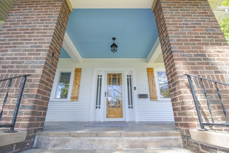 Monticello Iowa Home for Sale - image 4