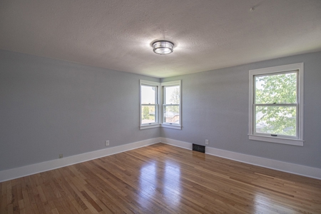 Monticello Iowa Home for Sale - image 23