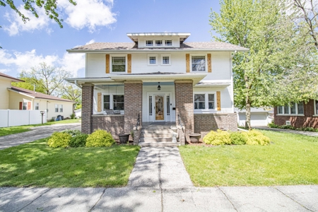 Monticello Iowa Home for Sale - image 1