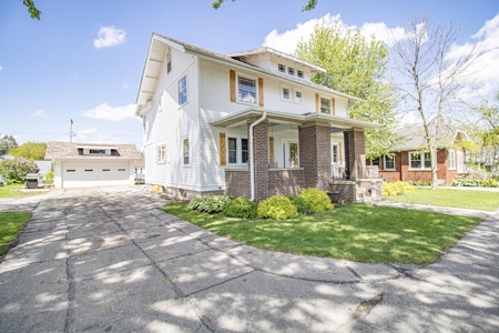 Monticello Iowa Home for Sale - image 2