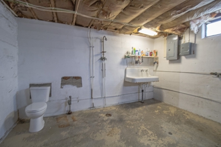 Monticello Iowa Home for Sale - image 38