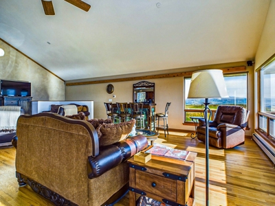 Mountain View Ranch: Luxury Living in Crawford, Colorado - image 24