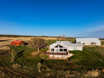 Mountain View Ranch: Luxury Living in Crawford, Colorado - image 6