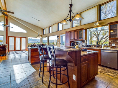 Mountain View Ranch: Luxury Living in Crawford, Colorado - image 21