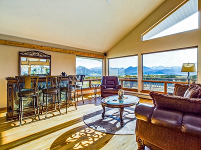 Mountain View Ranch: Luxury Living in Crawford, Colorado - image 22