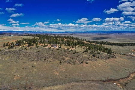 Santa-Fe Off-Grid Custom Home with Panoramic Views - image 31