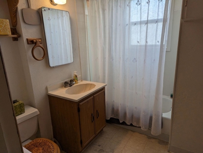 Eastern Oregon Three Bedroom Home - image 8