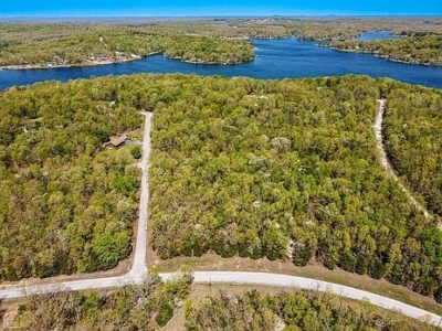 Residential Lot In A Great Location In Horseshoe Bend Arkansas - image 3