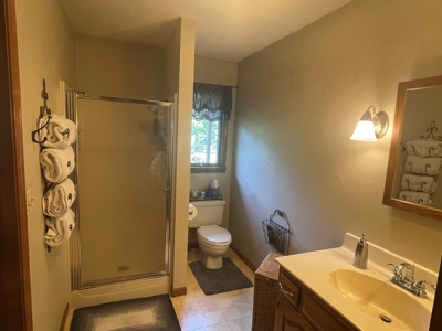 Beautiful Brick Home on 10 Acres For Sale! - image 9