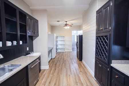 Historic 1865 Home for sale in TN, Wedding Venue, Airbnb - image 33
