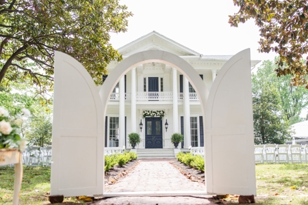 Historic 1865 Home for sale in TN, Wedding Venue, Airbnb - image 39