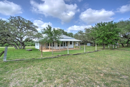 Acreage for Sale outside Beeville, TX - image 11