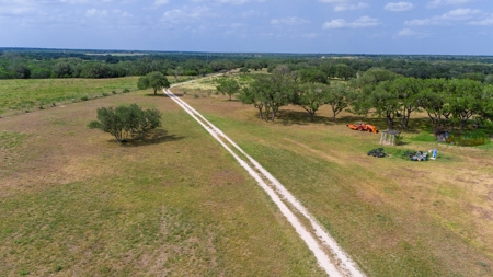 Acreage for Sale outside Beeville, TX - image 4