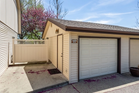 2 Bedroom Condo in Saddle Ridge Outside of Portage WI - image 38