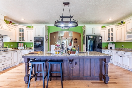 Country Multi-Home Farm for Sale in West TN - image 9