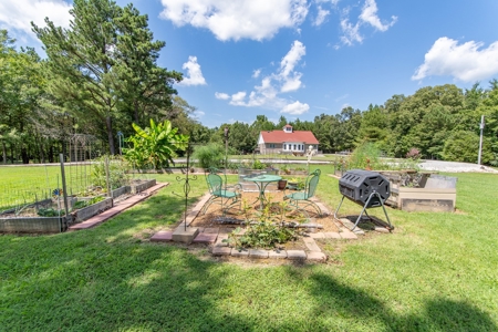 Country Multi-Home Farm for Sale in West TN - image 4
