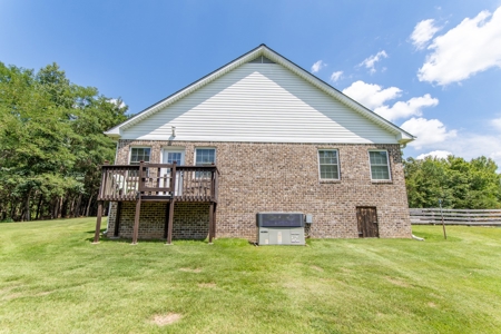 Country Multi-Home Farm for Sale in West TN - image 6
