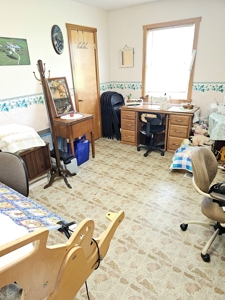Iowa Home and Acreage For Sale - image 5