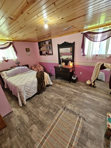 Iowa Home and Acreage For Sale - image 23