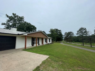 Remodeled Oklahoma Country Home For Sale - image 17